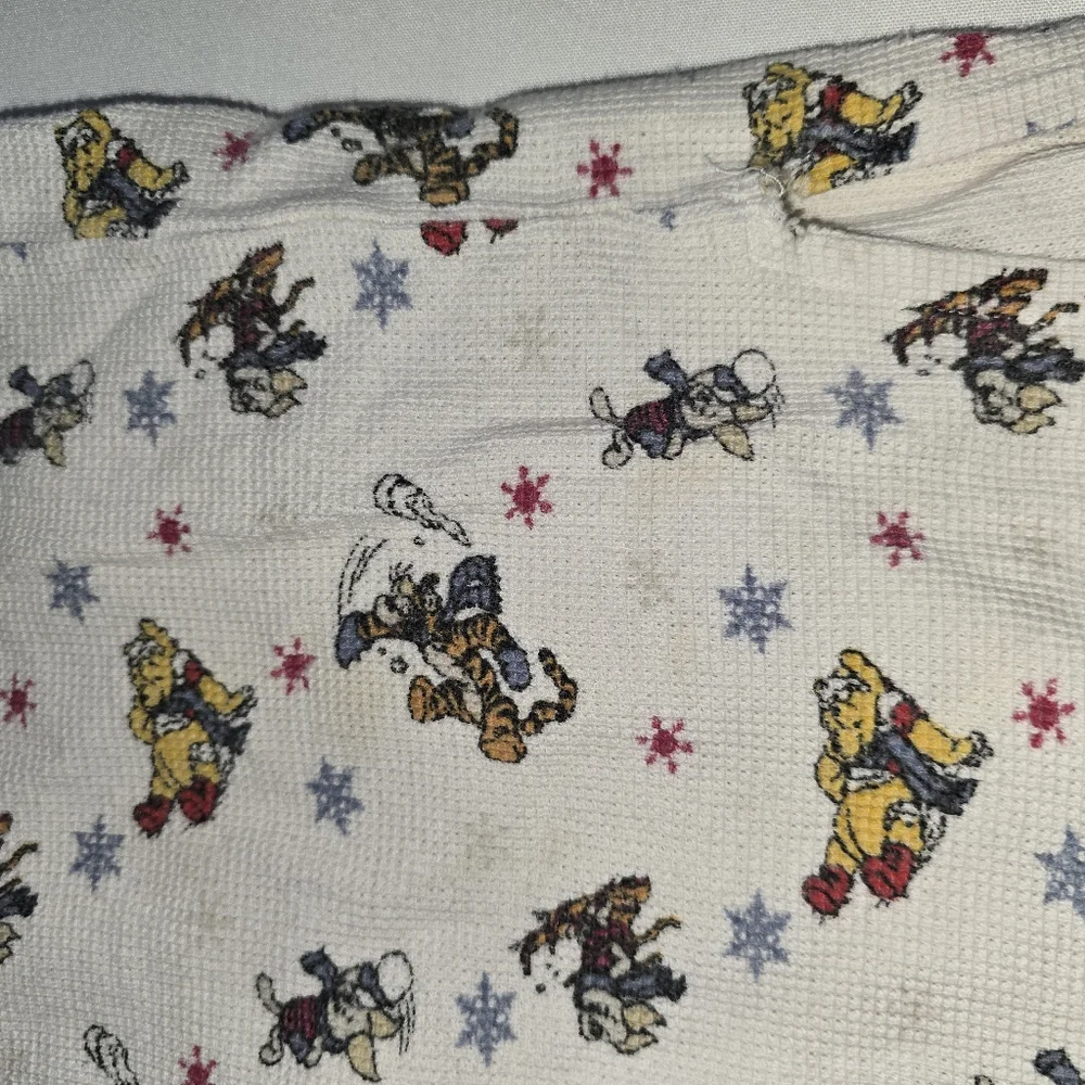 Vintage The Disney Catalogue Winnie The Pooh Thermal Night Gown Pajamas L/XL - Picture 6 of 7